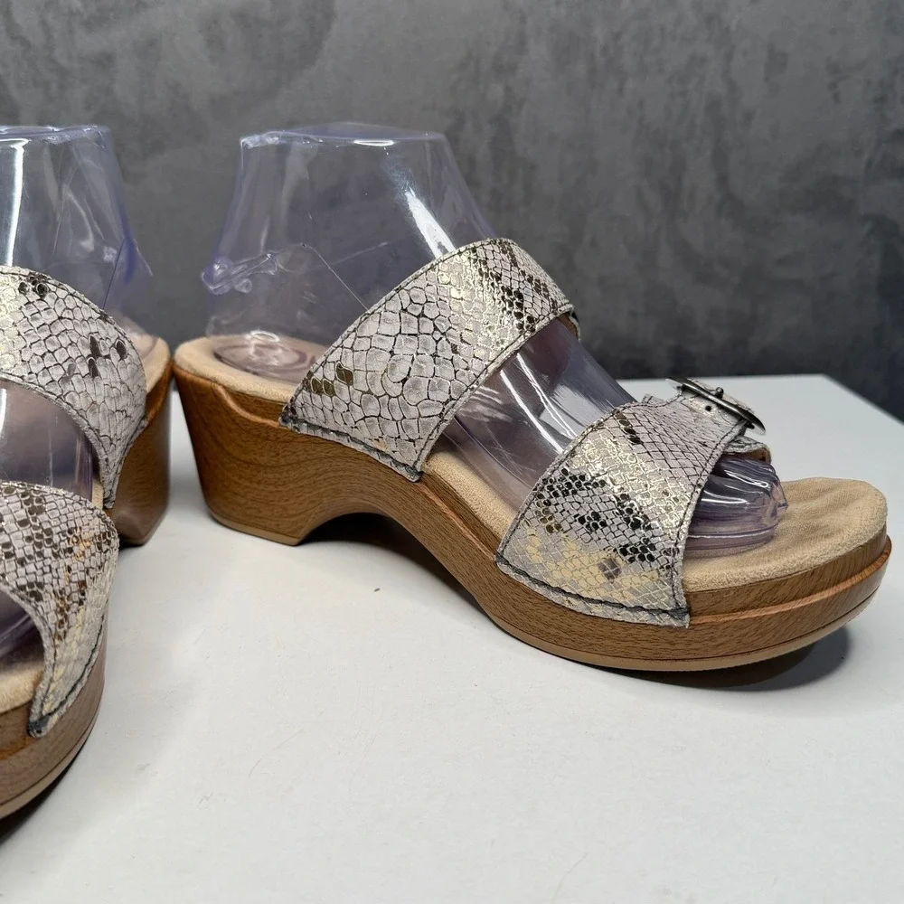 Dansko Slide Sandals Womens 8.5 Metallic Snakeskin Leather Buckle Wedge Comfort